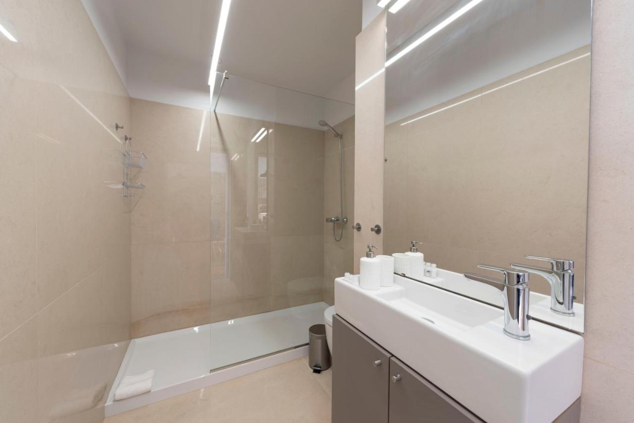 Lovelystay - Sao Domingos Apartment ポルト エクステリア 写真