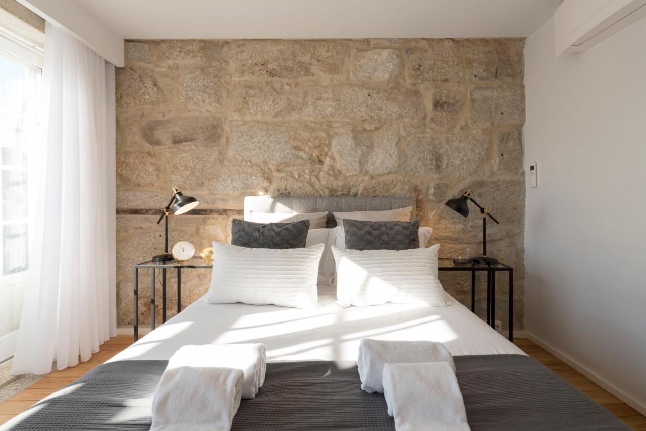 Lovelystay - Sao Domingos Apartment ポルト エクステリア 写真